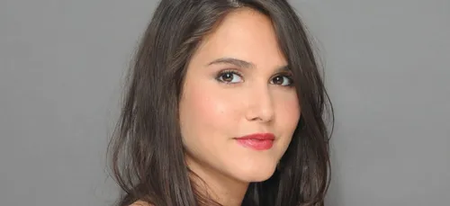 Joyce Jonathan enlève le haut sur Instagram !