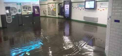 Innondations à Paris: plusieurs stations de métro fermées !
