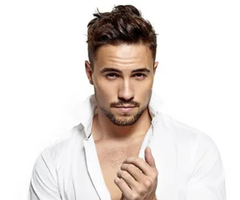 Olivier Dion: torse nu à la plage, il affole ses fans !