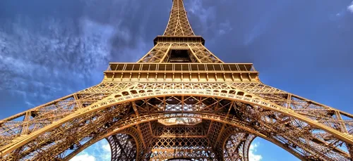 Les suites de la tentative d’attaque au couteau à la Tour Eiffel