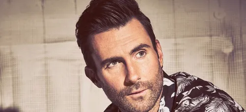 Adam Levine critique les VMAs et annonce le retour de Maroon 5 (Vidéo)