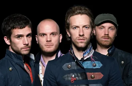 Coldplay rend hommage aux victimes de l'ouragan Harvey avec une...
