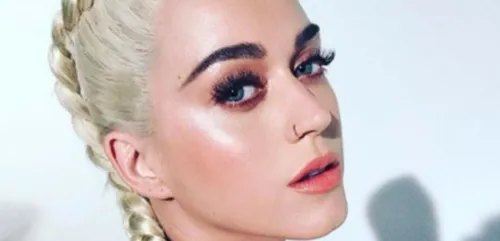 Katy Perry publie une photo d’elle à l’âge de 13 ans !