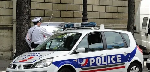 Dix membres de l’ultra-droite arrêtés pour un projet d’attentat