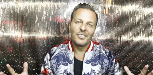 Jean Roch papa : le prénom très original de son 5ème enfant ! (PHOTOS)