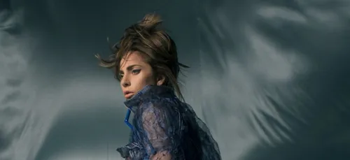 Lady Gaga : son fiancé s'est fait tatouer son portrait sur le bras !