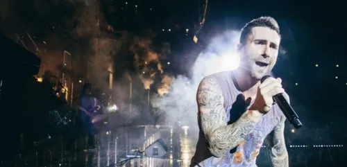 Maroon 5 chante incognito dans le métro new-yorkais (Vidéo)