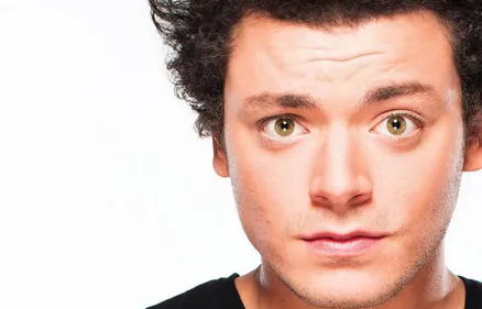 ‘’Rendez-vous en terre inconnue’’ : Kev Adams a craqué pendant le...