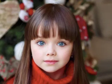 Anastasia est « la plus jolie petite fille du monde » (Photos)