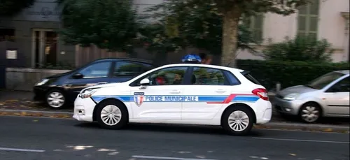 Renversé par une voiture, il porte plainte contre la police municipale