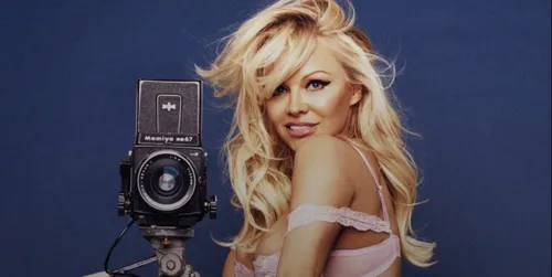 Pamela Anderson s’installe à Marseille avec Adil Rami !