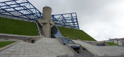 Deux hélicoptères de l’armée vont survoler Paris mardi