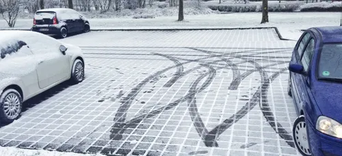 Près de 2000 naufragés de la route ont dormi dans leur voiture sur...