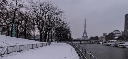 Paris transformée en station de sports d’hiver ! (vidéo)