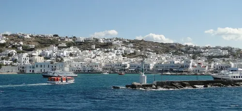 Un couple met en vente sa villa de luxe pour 40 euros !