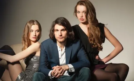 Super Seducer: le jeu de simulation pour apprendre à draguer (Vidéo)