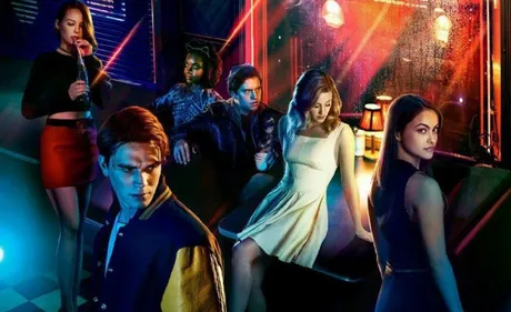 Les actrices de Riverdale furieuses d'avoir été photoshopées sans...