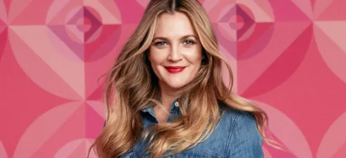 Drew Barrymore devient chanteuse dans une publicité musicale (Vidéo)