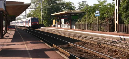 Essonne : un barrage sur les voies du RER D inquiète