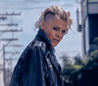 Quand Pink oublie les paroles de sa chanson en plein concert (Vidéo)