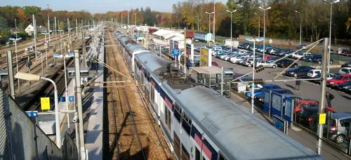 Un adolescent électrocuté sur le toit d’un train en Seine-et-Marne