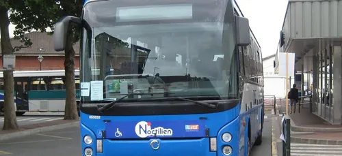 Essonne : des usagers mécontents encerclent le Noctilien