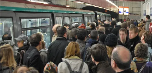 Grève : la contestation des usagers s’organise