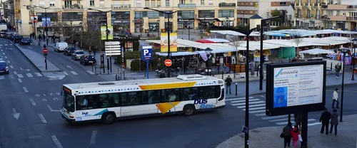 Elle abandonne ses enfants dans le bus après un contrôle qui tourne...