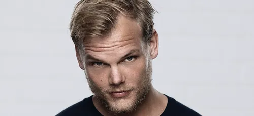 Le DJ Avicii est mort à l’âge de 28 ans (Vidéos)