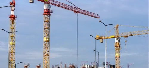 Essonne : un homme chute depuis une grue sur un chantier