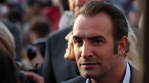 Mariage : Jean Dujardin et Nathalie Péchalat se sont dit "oui" pour...