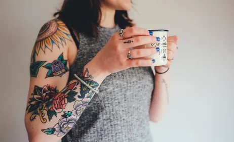 Elle change le prénom de son fils après une faute sur son tatouage...