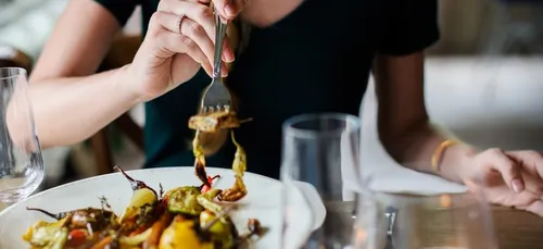 Le régime de la main : mesurer la quantité idéale de votre assiette !