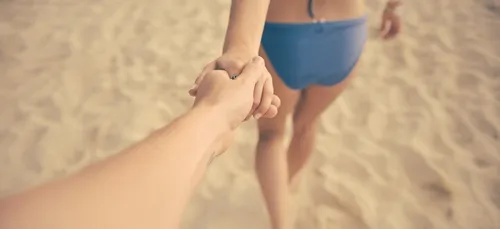 Infidélité : l’été, les femmes vont voir ailleurs !