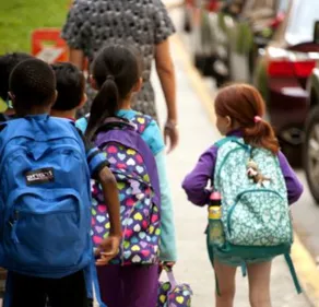 Alfortville : l’animateur périscolaire devant la justice pour des...