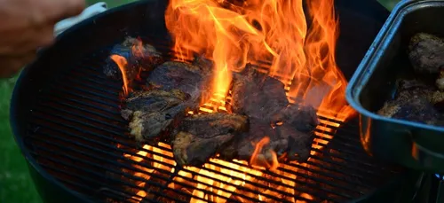 Vincennes : Un adolescent très gravement brûlé après avoir allumé...