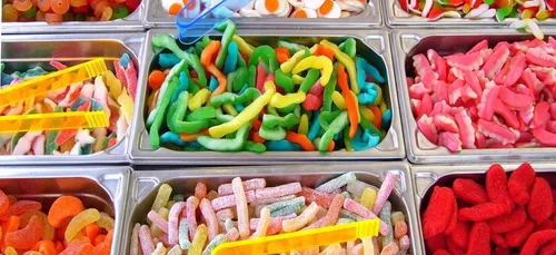 Yvelines : des ados volent des bonbons dans une école maternelle