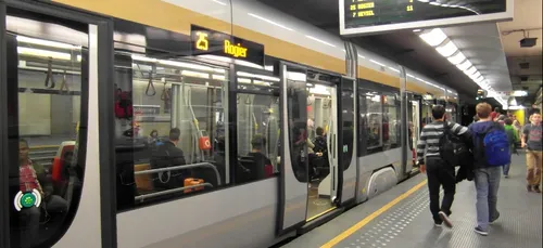 Après la victoire des Bleus, du Johnny dans le métro belge