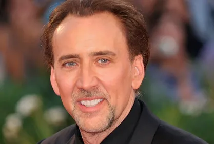 La police débarque chez Nicolas Cage, trop bruyant au lit avec sa...
