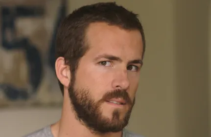 Ryan Reynolds prépare un remake déjanté et stupéfiant de "Maman,...