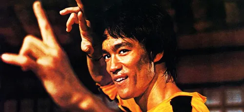 On sait qui incarnera Bruce Lee dans le prochain Tarantino (Photos)