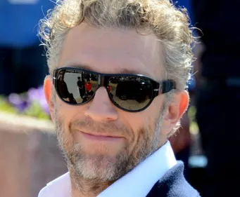 Mariage : Tina Kunakey a épousé Vincent Cassel dans une robe...