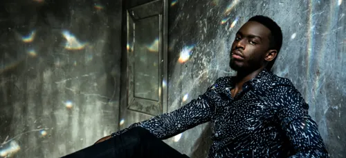 Dadju invite sa maman Dalida dans le clip « Lionne » (Vidéo)