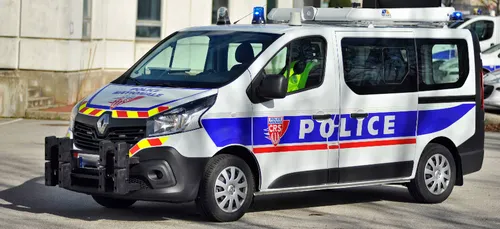 Des armes et des explosifs découverts dans une maison de Saint-Denis