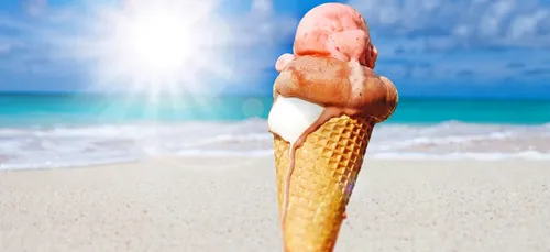 Une glace en forme de chien choque le web (photos)