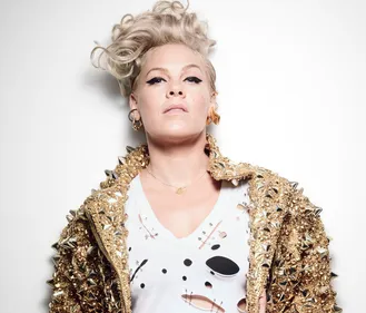 Pink : son fils est atteint d’une maladie contagieuse ! (Photo)