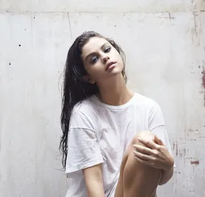 Selena Gomez se déchaîne comme jamais dans une vidéo hilarante pour...