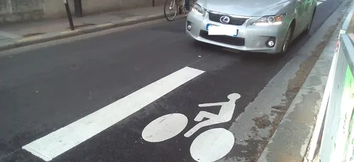 Des pistes cyclables sous vidéo surveillance dans Paris