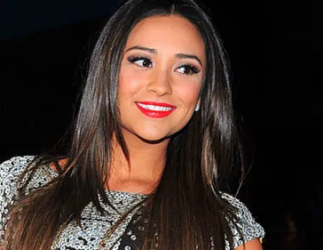 Shay Mitchell (Pretty Little Liars) ridiculisée après une pub...