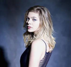 Louane : sa nouvelle coupe de cheveux fait sensation !